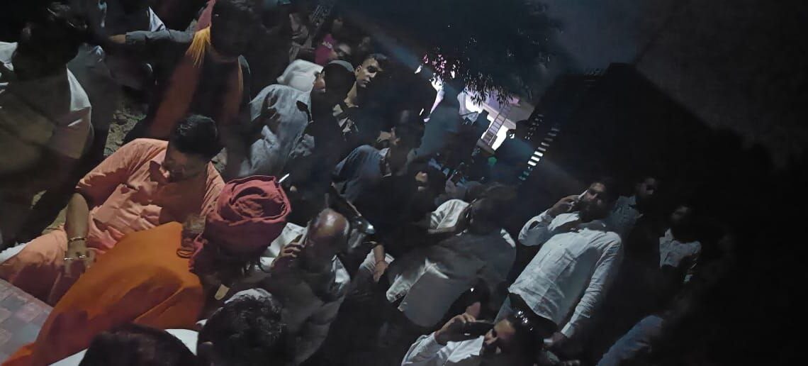 बरेली में हंगामा क्यों बरपा: चुपके-चुपके बना दी गई थी अवैध मस्जिद, कार्रवाई में देरी पर भड़का हिन्दू समाज, अफसर-एमएलए सबका कराया रत-जगा