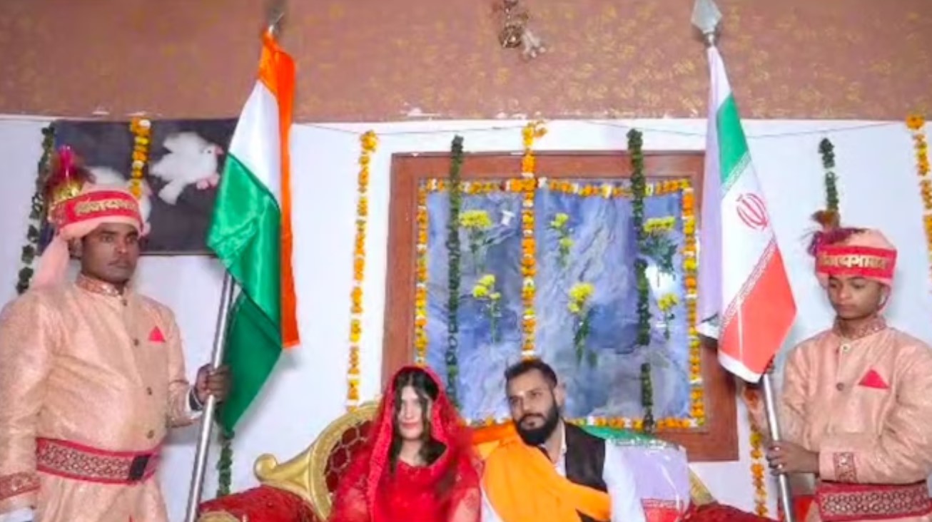 इस्लामिक कट्टरपंथी हजम नहीं कर पा रहे ईरानी गर्ल फायजा की हिन्दू परिवार में शादी, हिन्दू-मुसलमानों में लड़ाई का डर दिखाकर भारत छोड़ने की की धमकी  