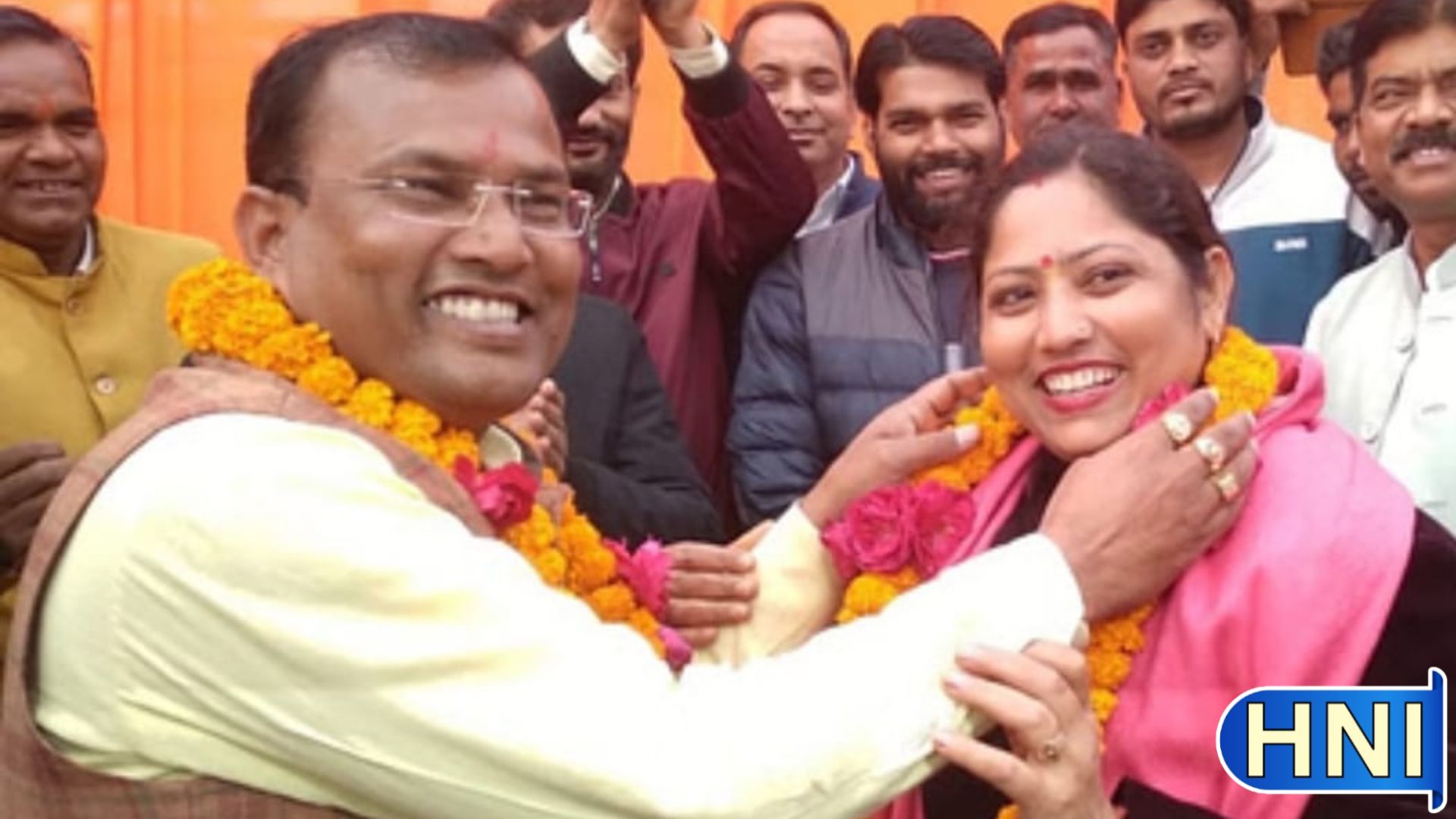 बिथरी चैनपुर से ब्लाक प्रमुख प्रमुख का चुनाव लड़ चुकीं श्वाती सिंह के पति सचिन सिंह ने कॉआपरेटिव सोसाइटी की 39 लाख से अधिक की जमीन सिर्फ 1 लाख में हड़पी, विजीलेंस ने दर्ज कराई रिपोर्ट 