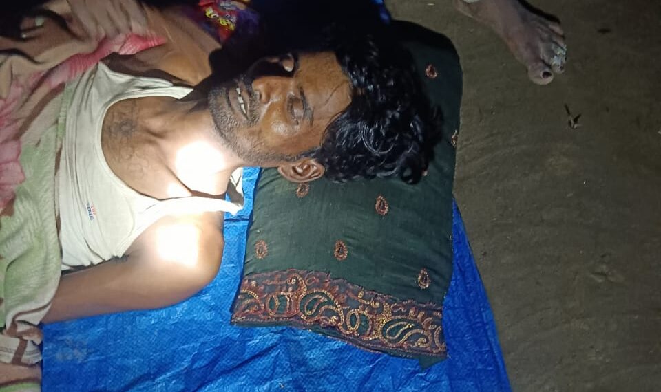 बरेली में मोबाइल चार्ज करते समय करंट लगने से युवक की मौत, गांव में हड़कंप