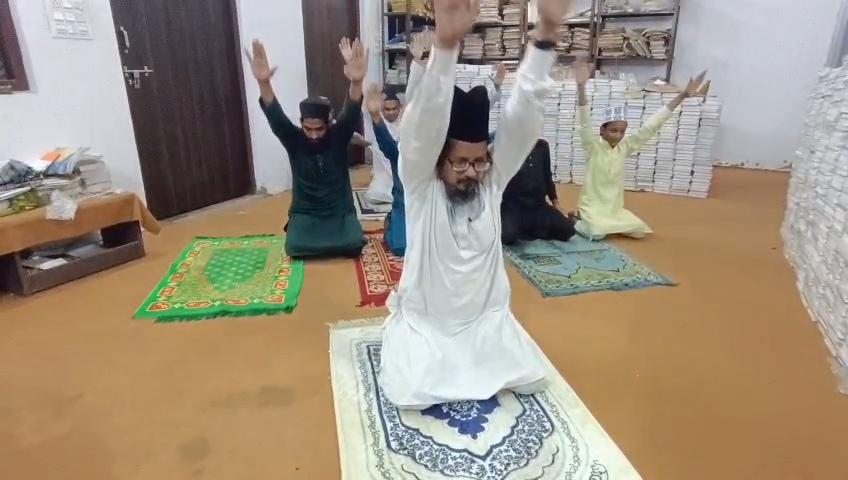 अंतर्राष्ट्रीय योग दिवस पर बरेली में हजारों लोगों ने किया योगाभ्यास