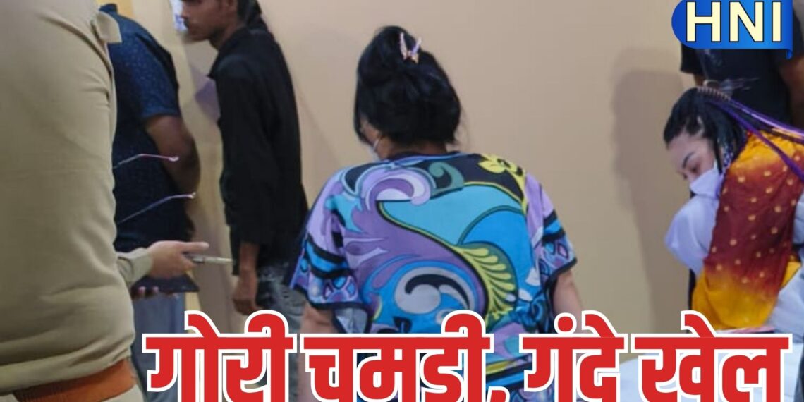 राजधानी लखनऊ में पहचान छिपाने को प्लास्टिक सर्जरी से बदले गए विदेशी लड़कियों के चेहरे, पुलिस रेड में 2 उजबेक गर्ल गिरफ्तार, डाक्टर फरार