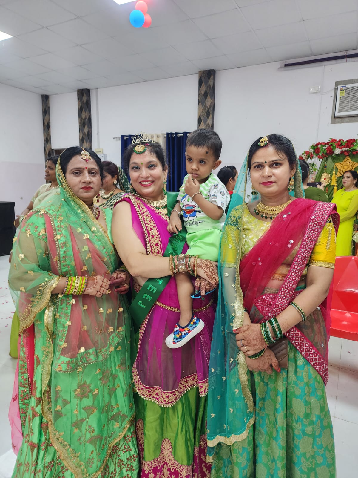 तीज महोत्सव में छाए संस्कृति के विविध रंग, रुचि शर्मा बनीं "तीज क्वीन"